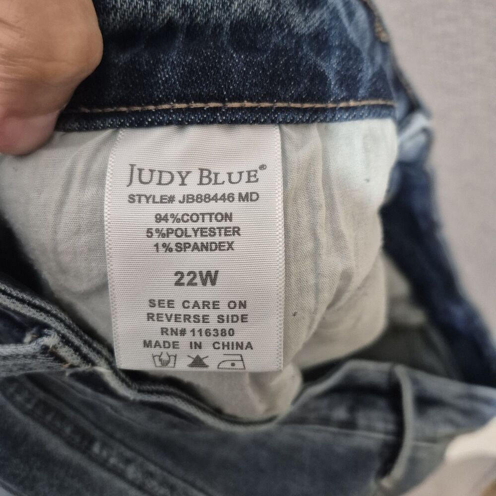 Judy Blue Jeans Women's Distressed Straight Fit Denim Ripped JB88446 MD 22W - Picture 8 of 8